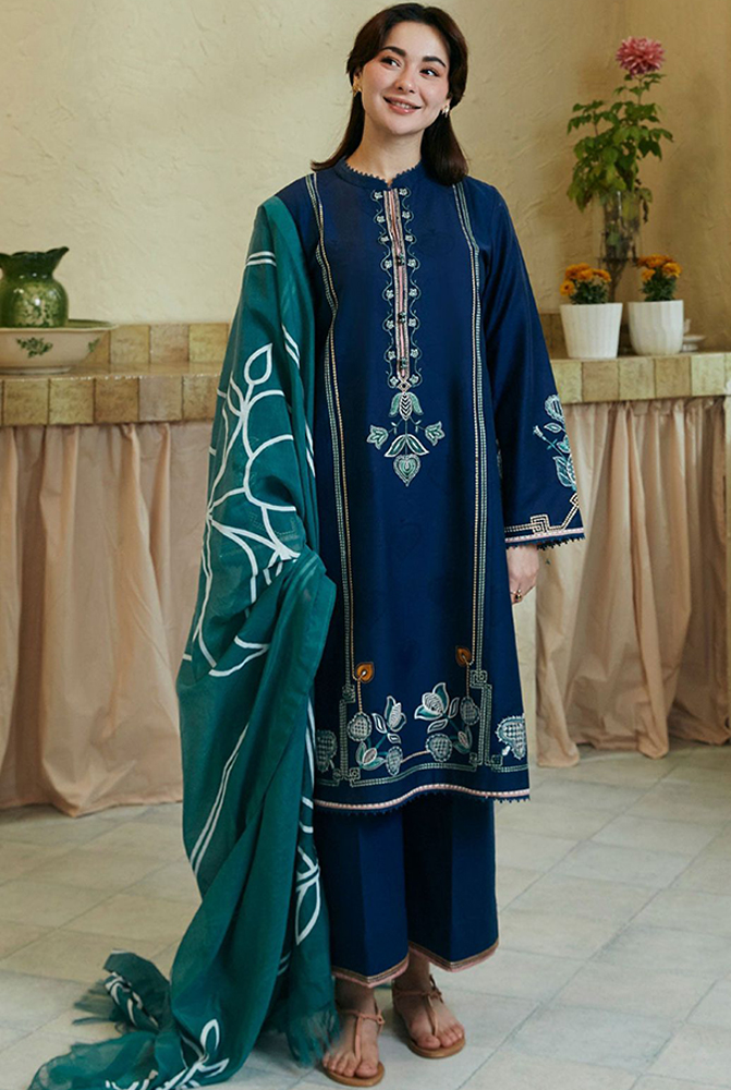 ◾Front Heavy Embroidered ◾Sleeves Heavy Embroidered ◾Heavy Embroidered Trouser (Premium Quality) ◾With Digital Printed Shawl